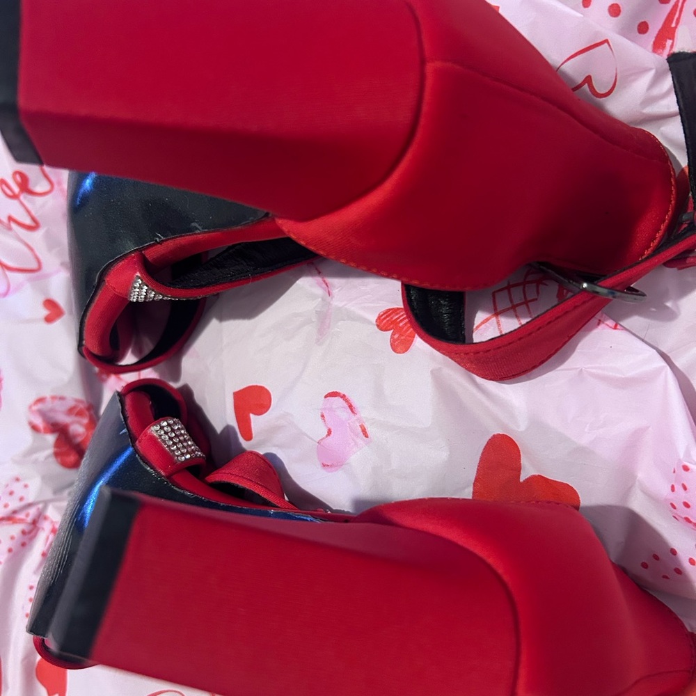 Source Unknown Red Heels with Rhinestone Straps N… - image 6